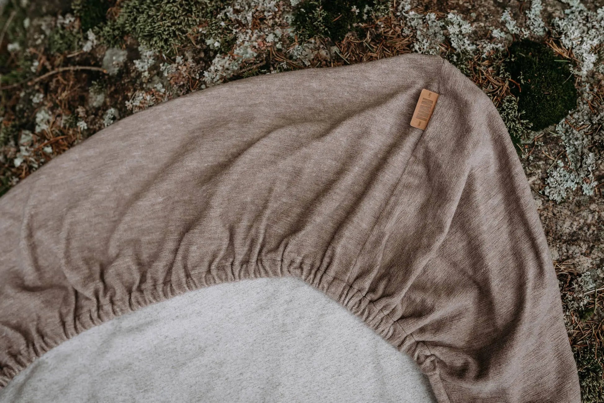 IVAN merinovillainen muotoonommeltu aluslakana vaaleanruskea